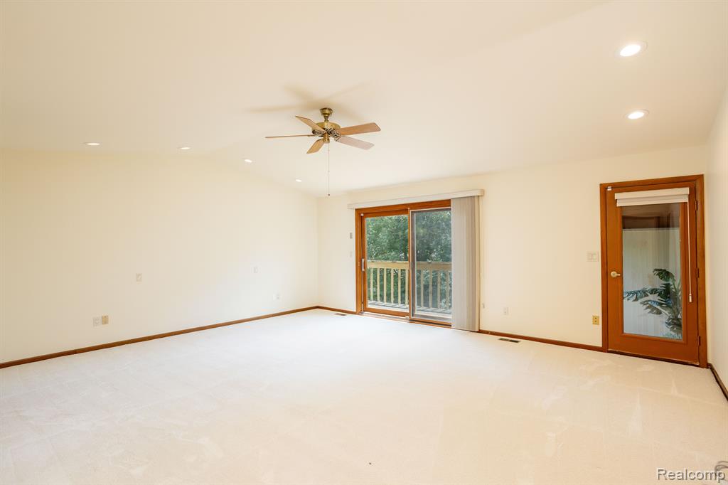 4421 PINEHURST Drive, West Bloomfield, MI — Photo 32
