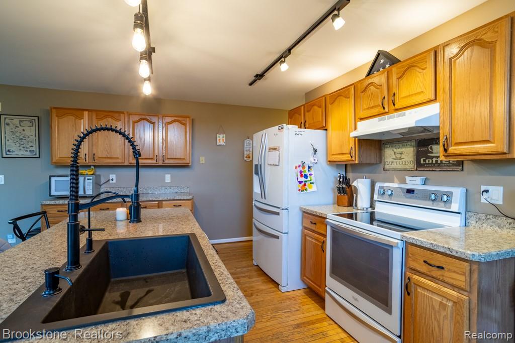 2168 Gravel Creek Road, North Branch, MI 48461 — Photo 16