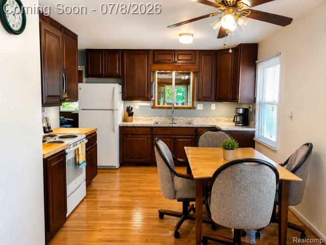 839 E Maple Street, Holly, MI 48442 — Photo 9