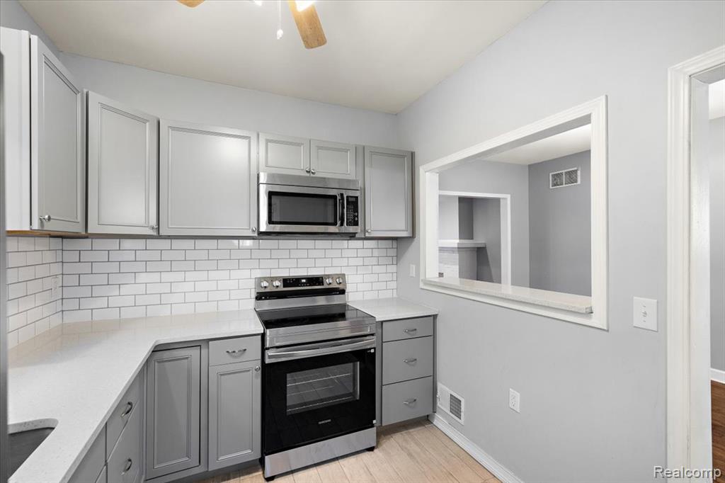 8214 Brush Street, Detroit, MI 48202 — Photo 15