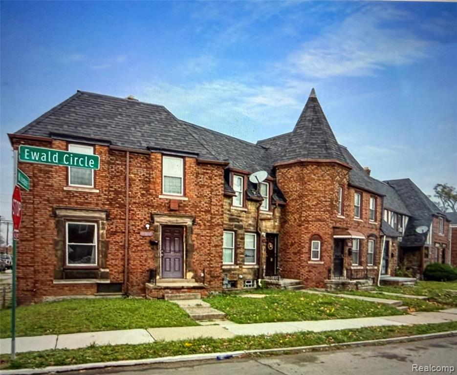 1946 Ewald Circle, Detroit, MI 48238