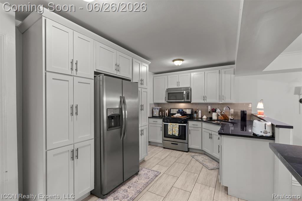 3788 Griffith Avenue, Berkley, MI 48072 — Photo 9