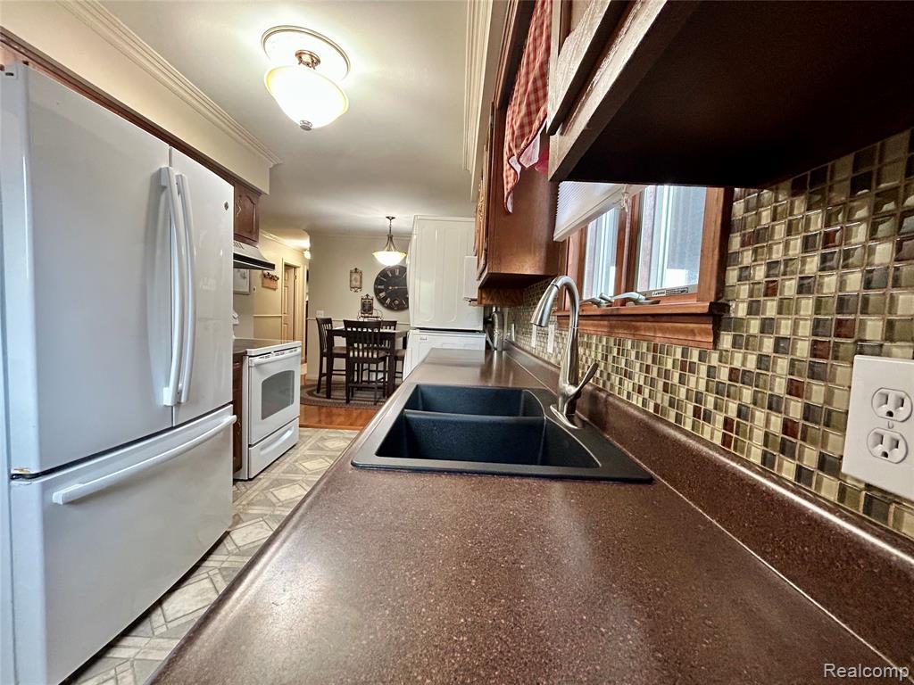6577 N LAPEER Road, Fostoria, MI 48435 — Photo 10
