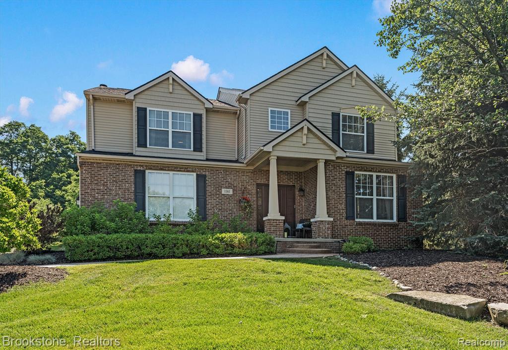 1161 Glass Lake Circle, Oxford, MI 48371