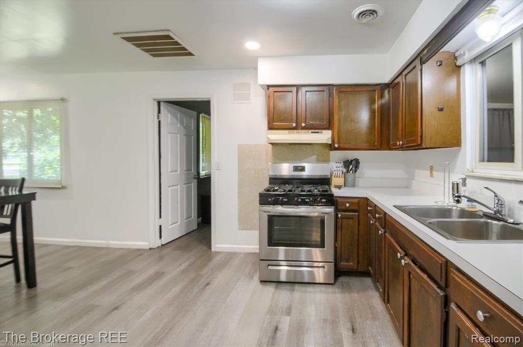 8021 Benson Road, Mount Morris, MI 48458 — Photo 15