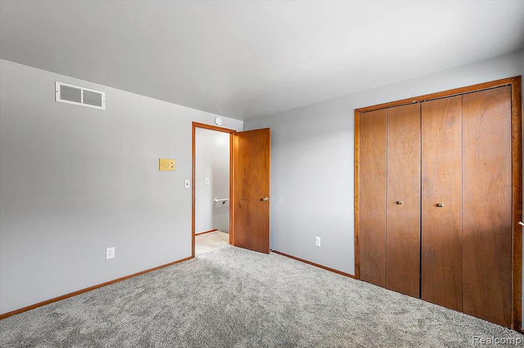 40649 Rinaldi Drive, Sterling Heights, MI 48313 — Photo 35