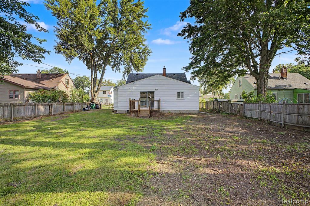 31765 Brown Street, Garden City, MI — Photo 26