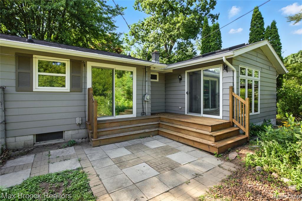 3084 E Hillcrest Drive, Clyde, MI 48049 — Photo 44