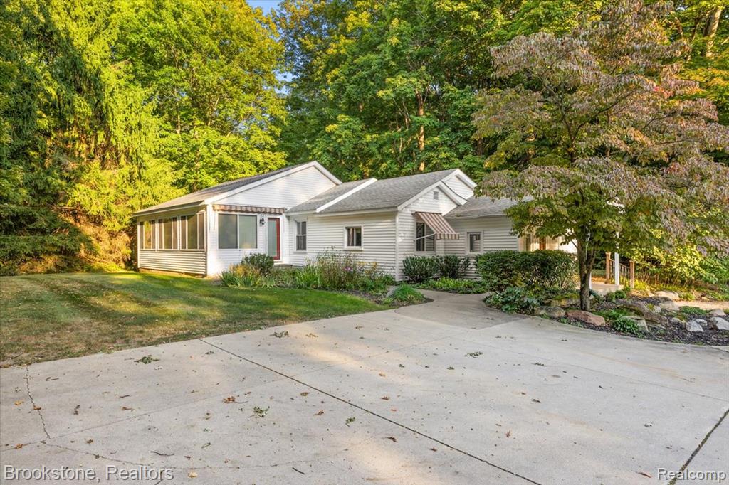 728 E Romeo Road, Oakland, MI — Photo 6