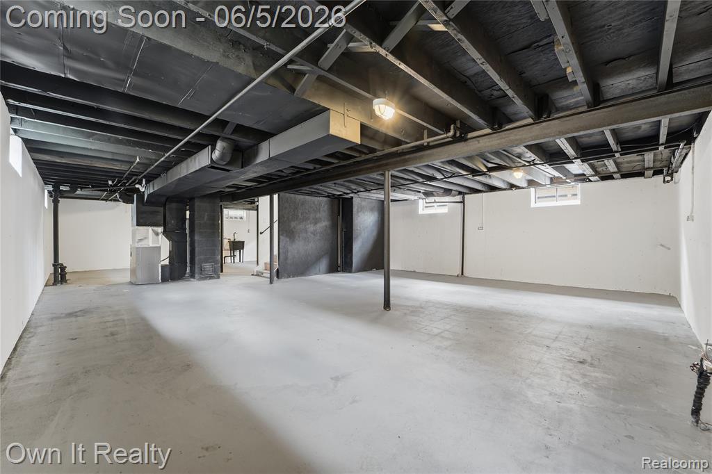 19420 Berg Road, Detroit, MI 48219 — Photo 12