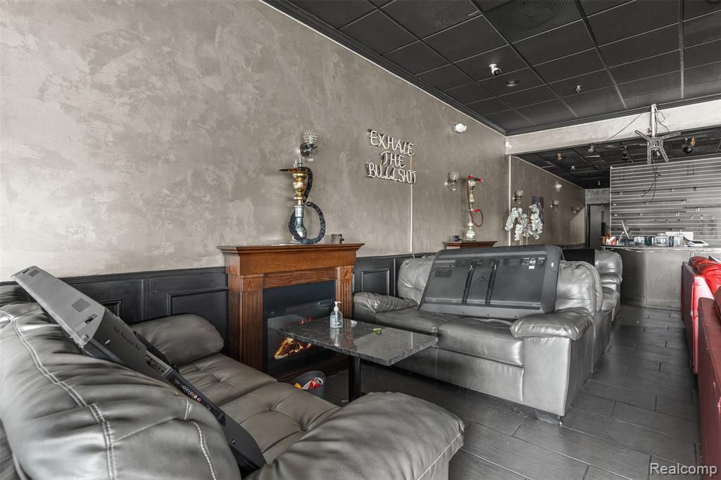 43636 Schoenherr Road, Sterling Heights, MI 48313 — Photo 13
