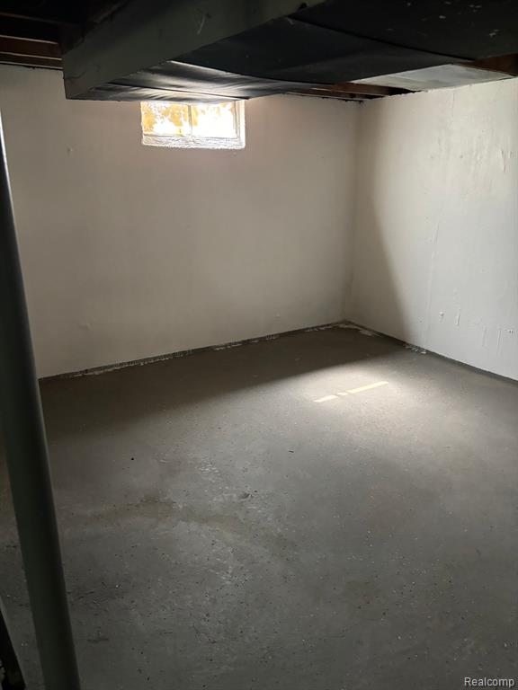8210 ASBURY Park, Detroit, MI 48228 — Photo 3
