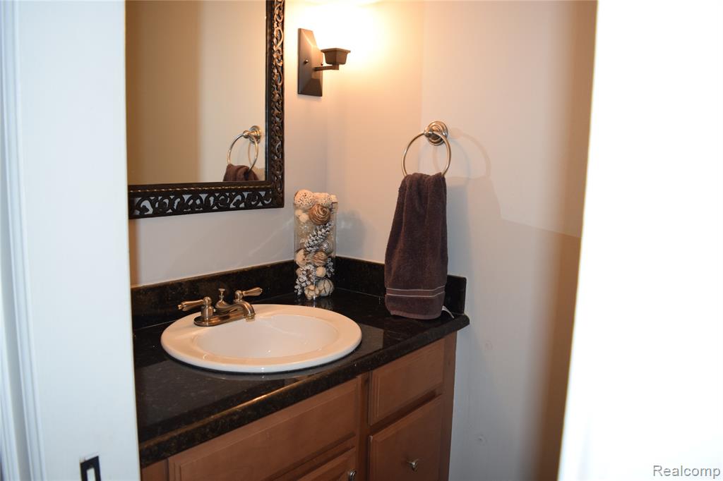 41318 Schoolcraft Road, Plymouth, MI 48170 — Photo 14