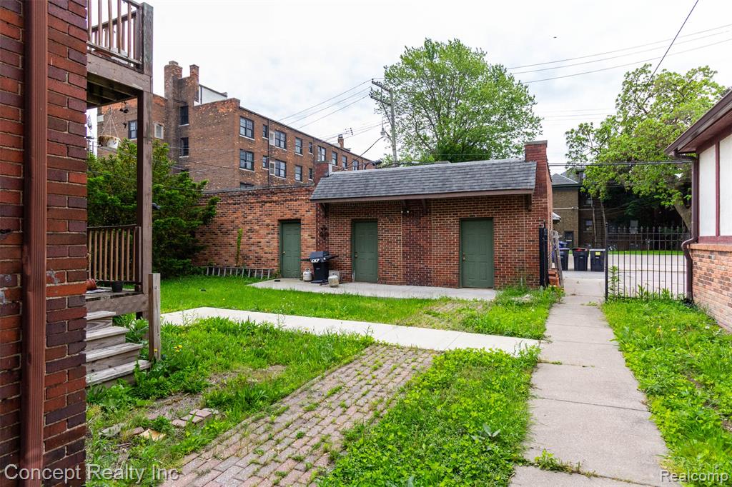 440 E FERRY Street, Detroit, MI 48202 — Photo 39