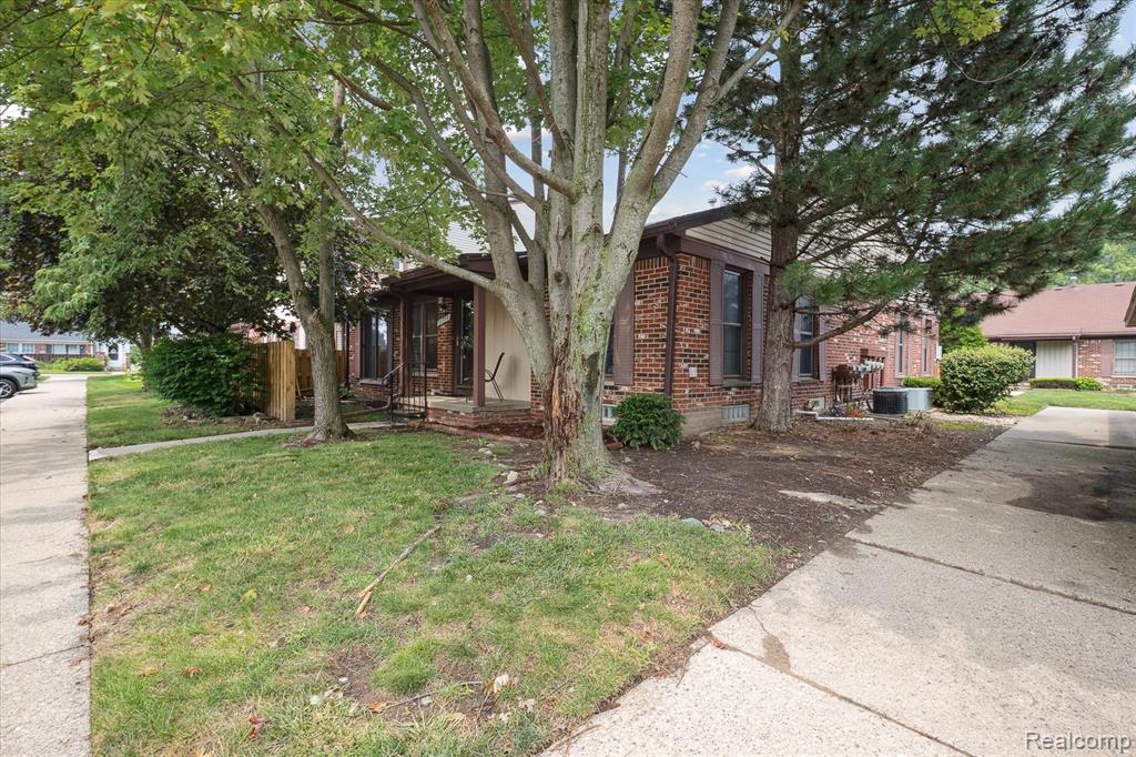 39559 Old Dominion Drive, Clinton Twp, MI 48038 — Photo 34