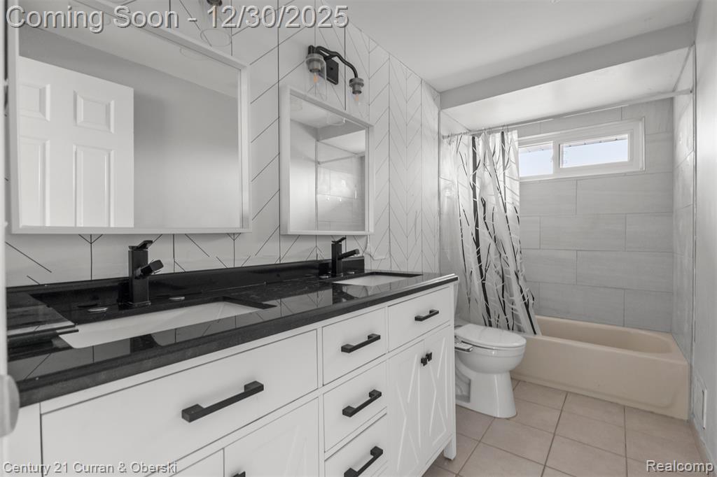 43783 Leeann Lane, Canton, MI 48187 — Photo 20