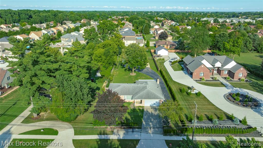 41544 Dequindre Road, Sterling Heights, MI 48314 — Photo 44