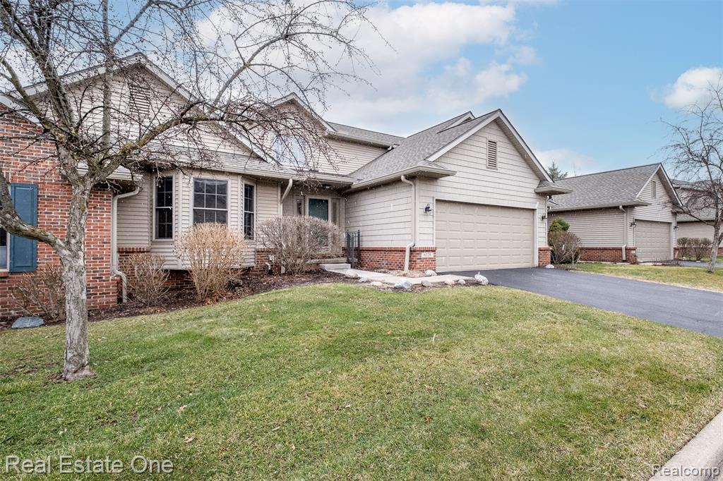 6228 Northridge Hills Drive, Brighton, MI 48116 — Photo 2