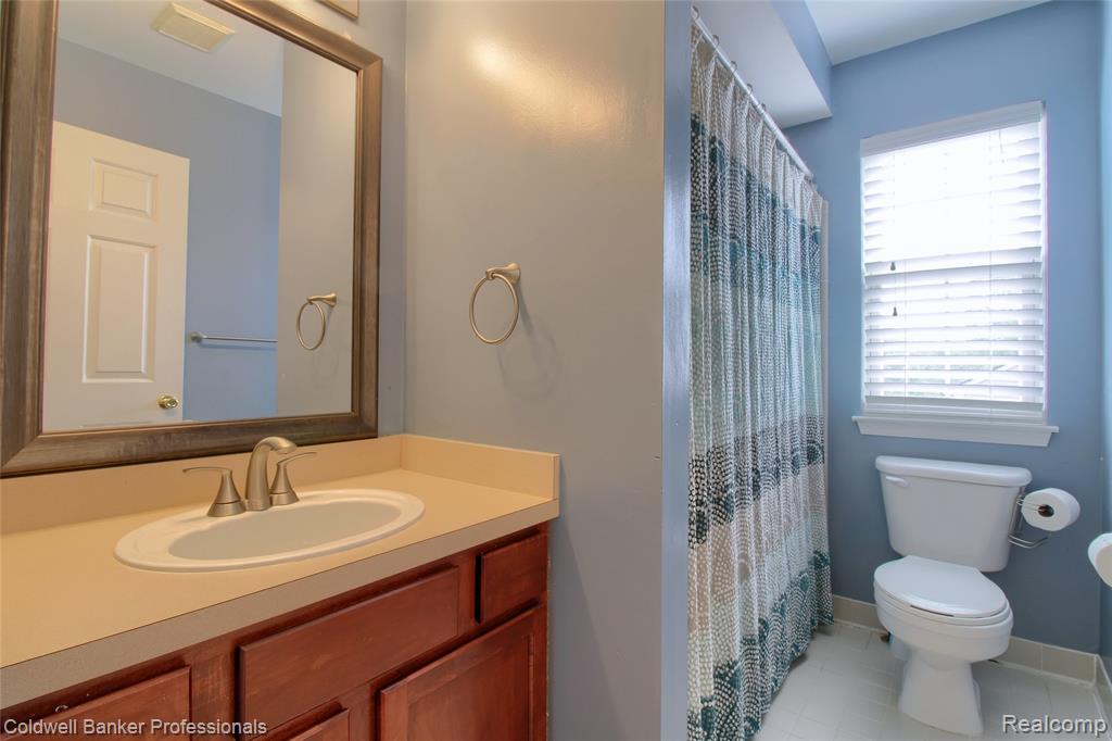 44516 Bramblewood Court, Belleville, MI 48111 — Photo 30