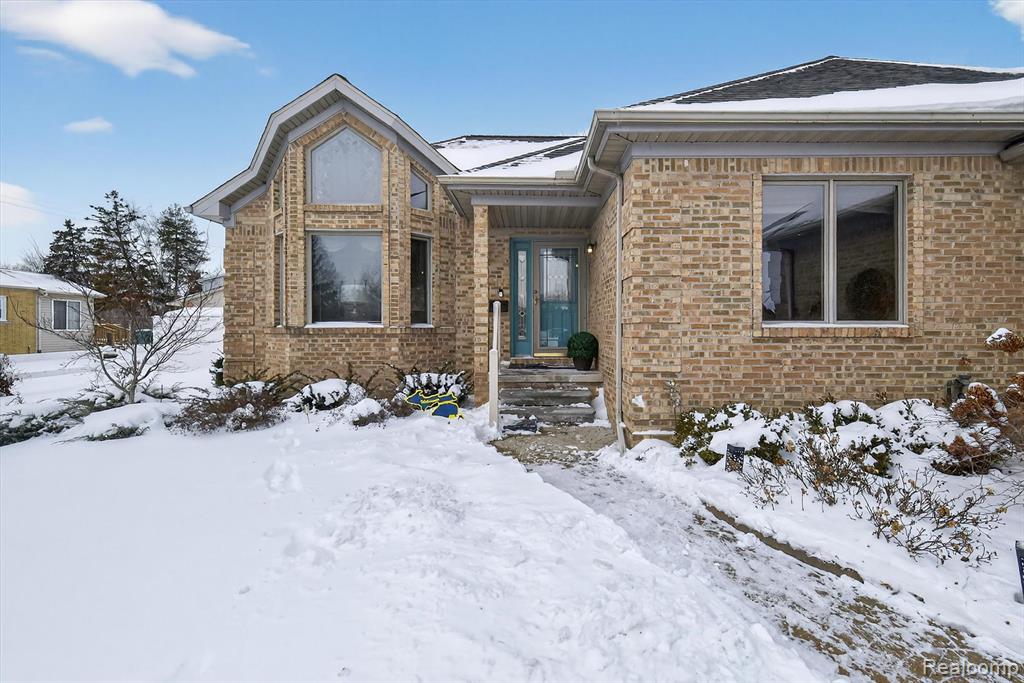 32874 Liparoto Drive, Rockwood, MI — Photo 2