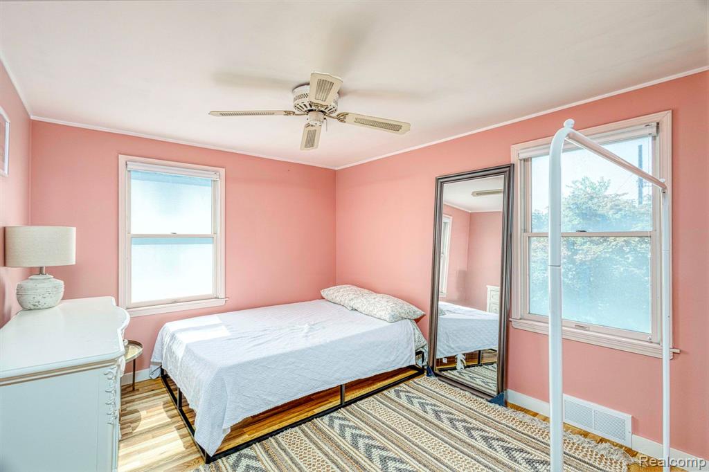 8125 MACKAY, Utica, MI 48317 — Photo 19