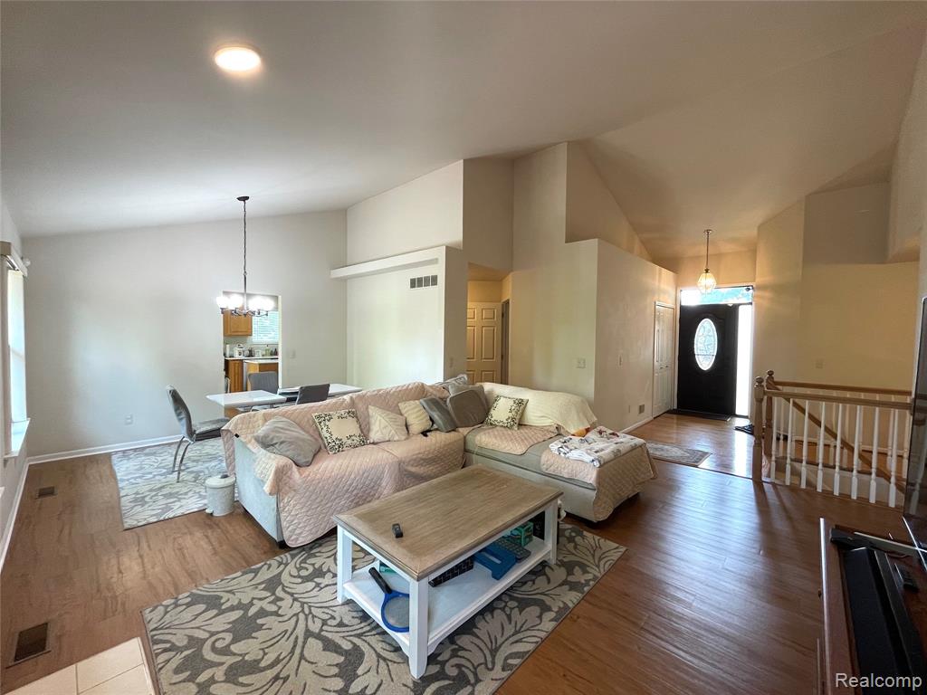 5859 Calgary Court, Sterling Heights, MI 48314 — Photo 21