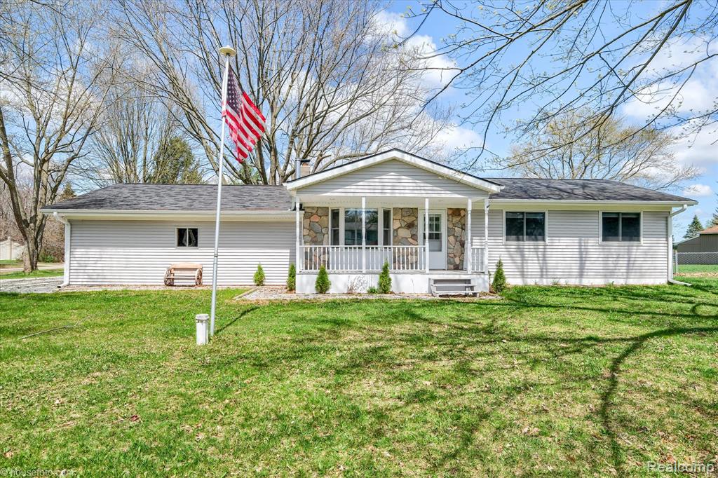 950 Alfalfa Drive, Lapeer, MI 48446 — front exterior