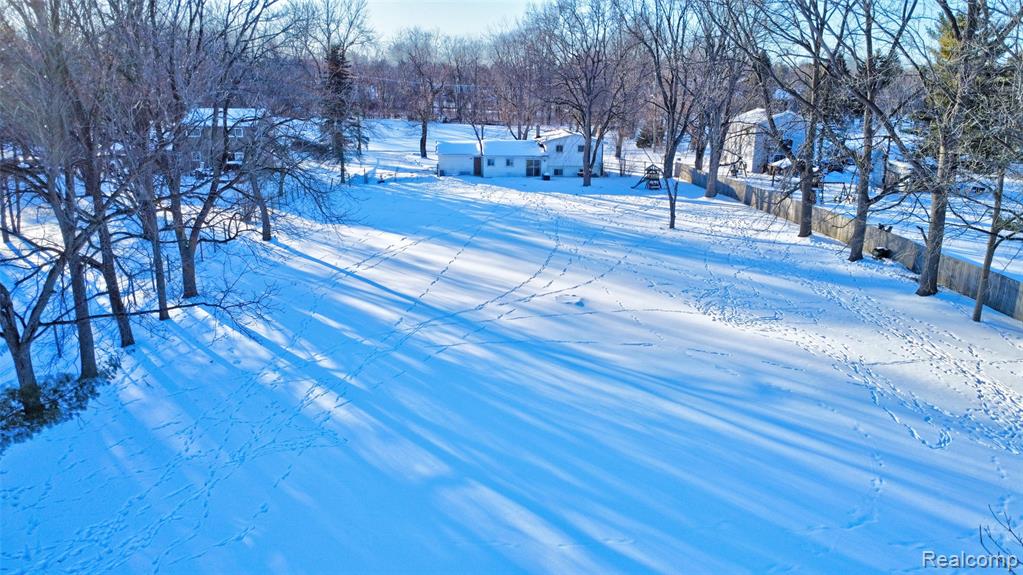 4380 Baza, Leonard, MI 48367 — Photo 39