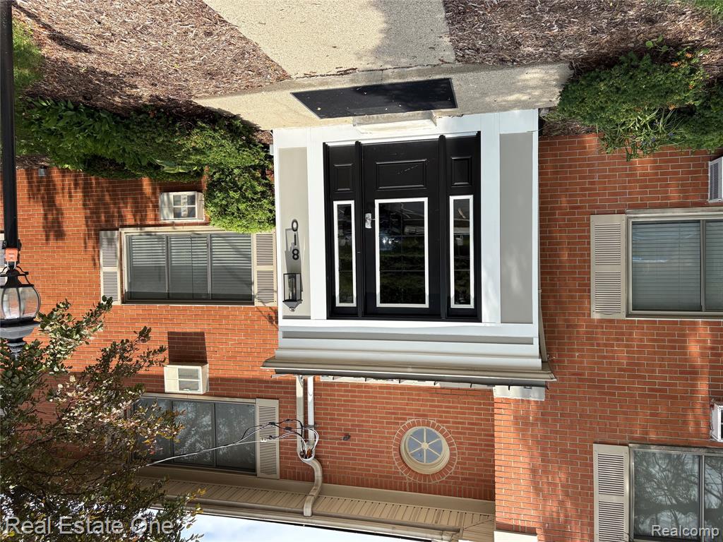 810 Plate Street, Rochester, MI 48307 — front exterior