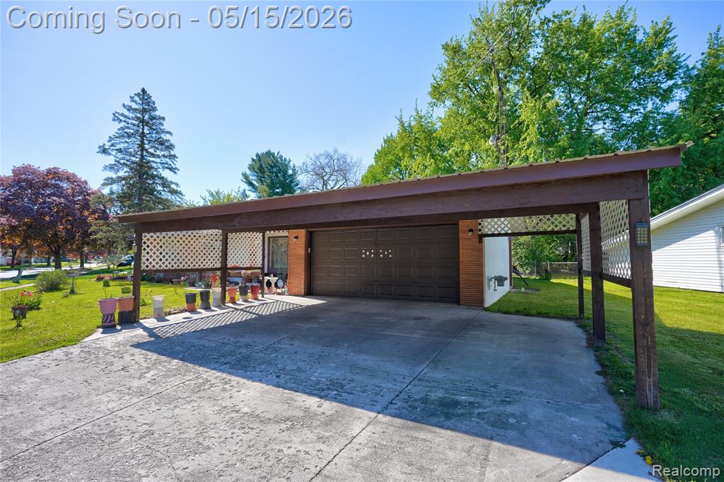 4202 Greenbrook Lane, Flint, MI 48507 — Photo 5