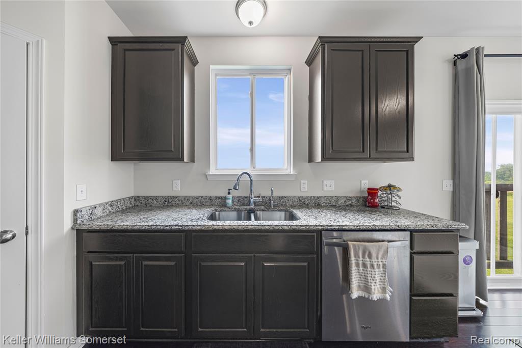 7305 HILLSIDE, Almont, MI 48003 — Photo 12