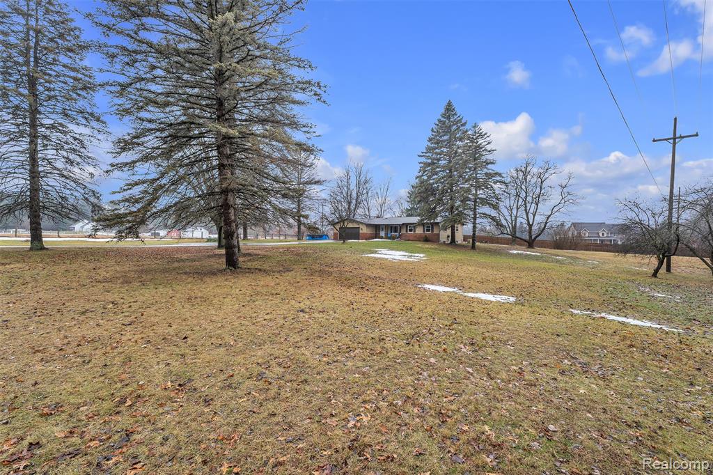 1641 Indian Road, Lapeer, MI 48446 — Photo 34