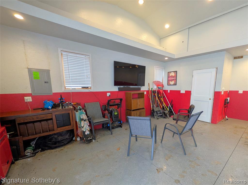 2059 Columbia Road, Berkley, MI 48072 — Photo 28
