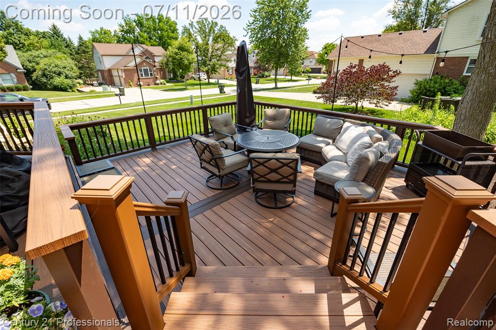 689 Woodfield Way, Rochester Hills, MI 48307 — Photo 5