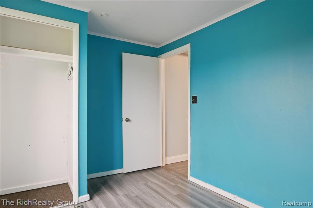 407 Estrada Drive, Belleville, MI 48111 — Photo 11