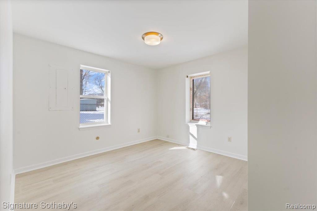 6270 BARKER #1 Drive, Waterford, MI — Photo 10