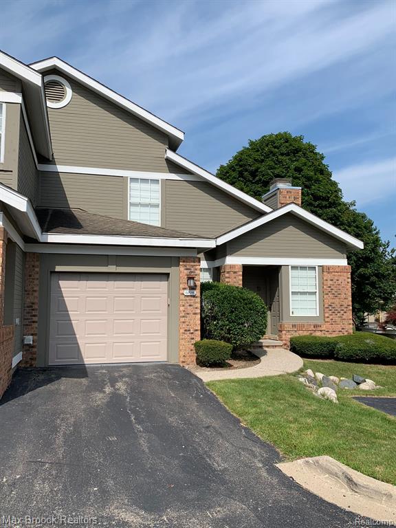 6798 CHIMNEY SWEEP, West Bloomfield, MI — front exterior