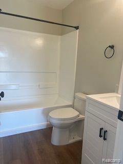 224 PARK GREEN Drive, Lake Orion, MI 48362 — Photo 6