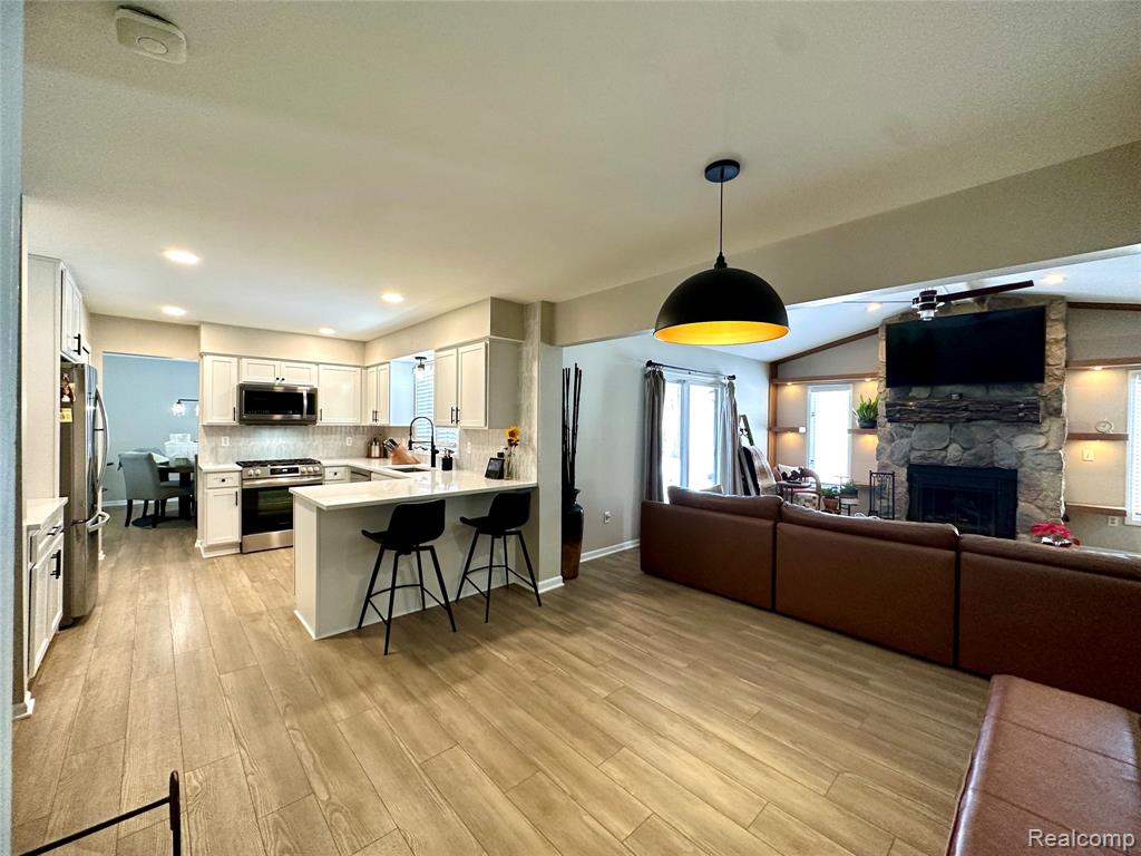 85 Overlake Drive, Lake Orion, MI 48362 — Photo 7