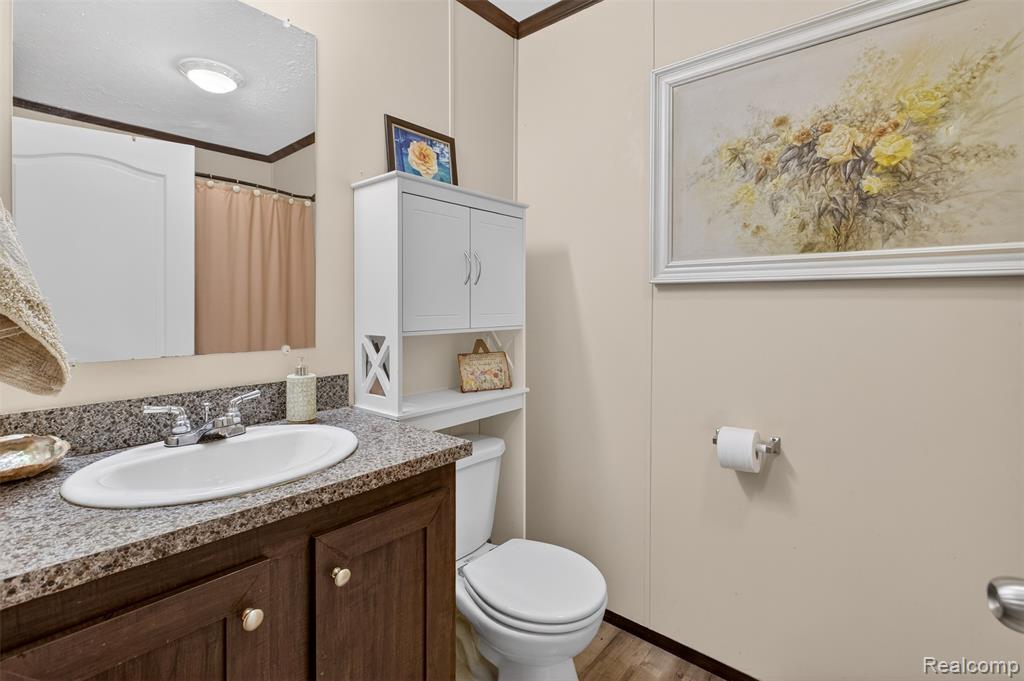 4567 Ashwood, Saginaw, MI 48603 — Photo 13