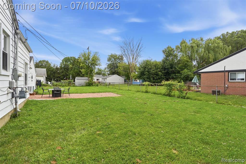 1642 Lathers Street, Garden City, MI — Photo 26