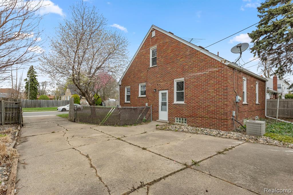 4355 9TH Street, Ecorse, MI 48229 — Photo 31