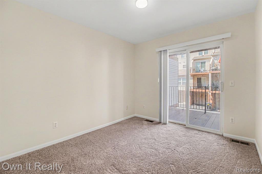 1725 Campau Farms Circle, Detroit, MI 48207 — Photo 9
