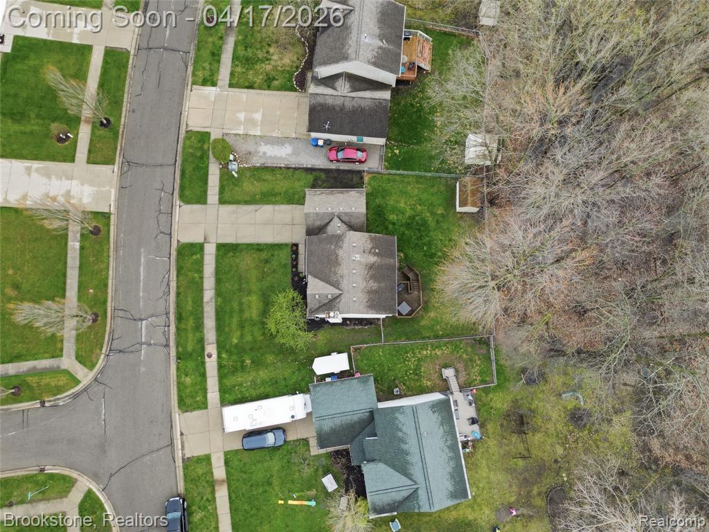 569 Cove View Drive, Waterford, MI 48327 — Photo 45