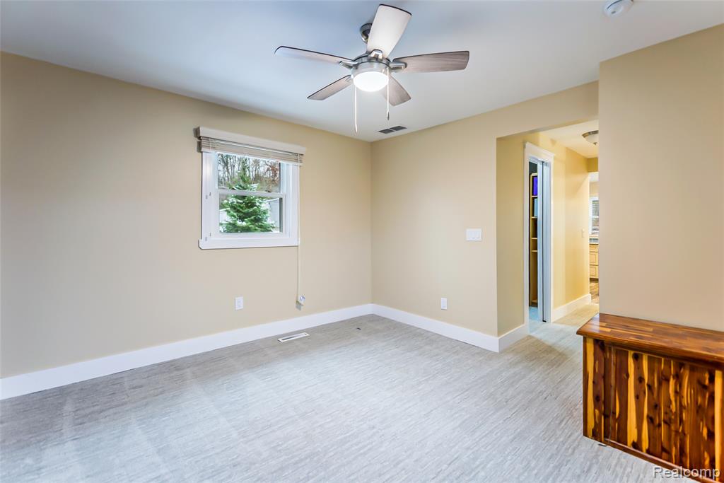 542 Oak Dale Drive, Chelsea, MI 48118 — Photo 40