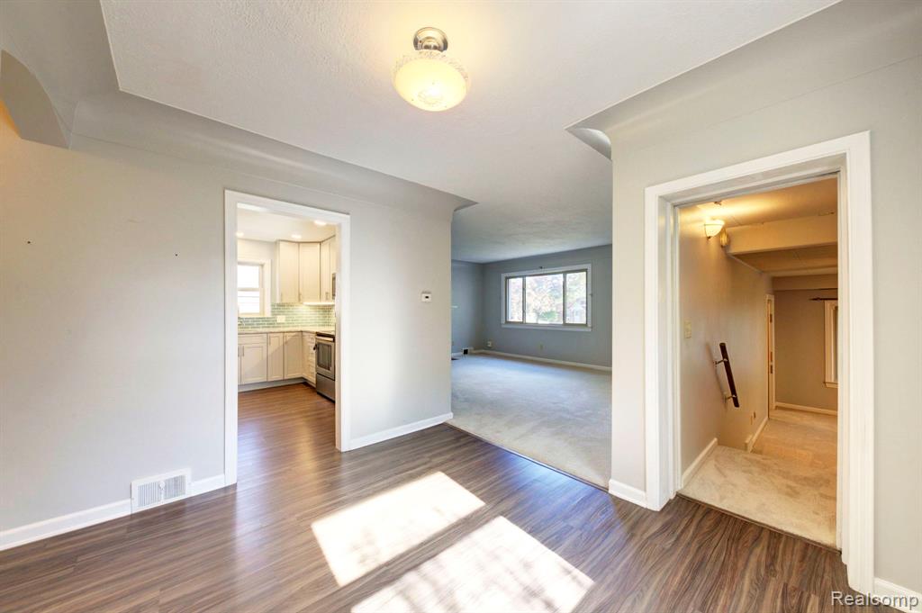 5324 Newberry Street, Wayne, MI 48184 — Photo 11