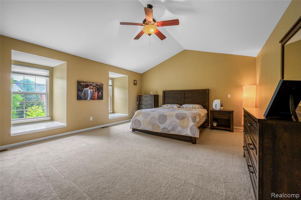 50490 Black Horse Lane, Canton, MI 48188 — Photo 11