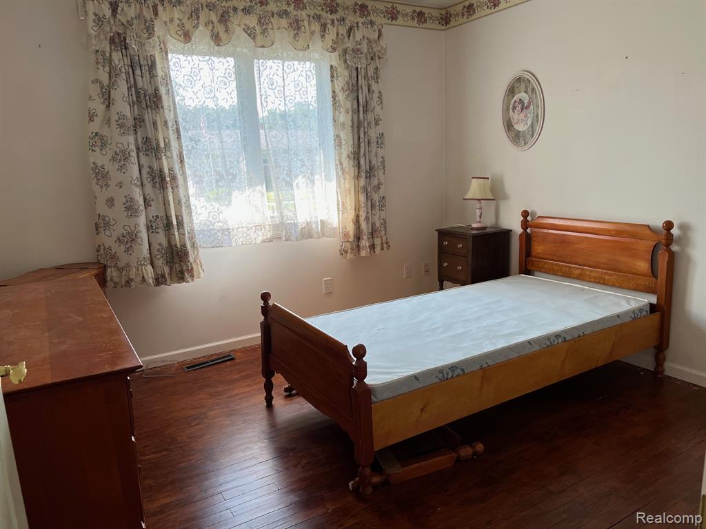 5198 Worchester Drive, Swartz Creek, MI 48473 — Photo 10