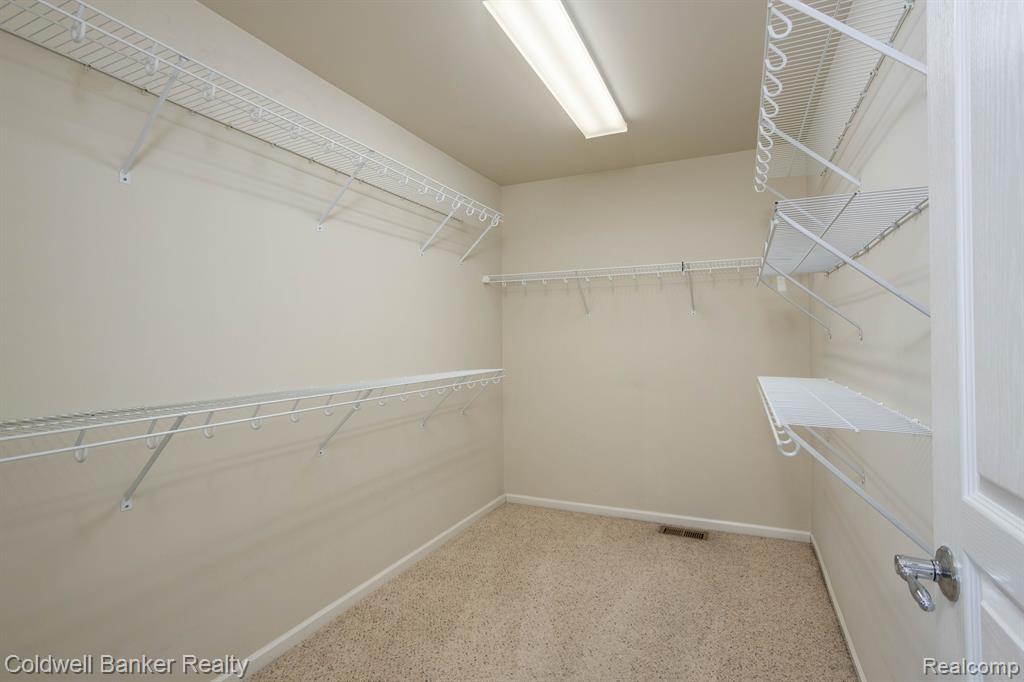 50154 BLACK HORSE Lane SW, Canton, MI 48188 — Photo 36