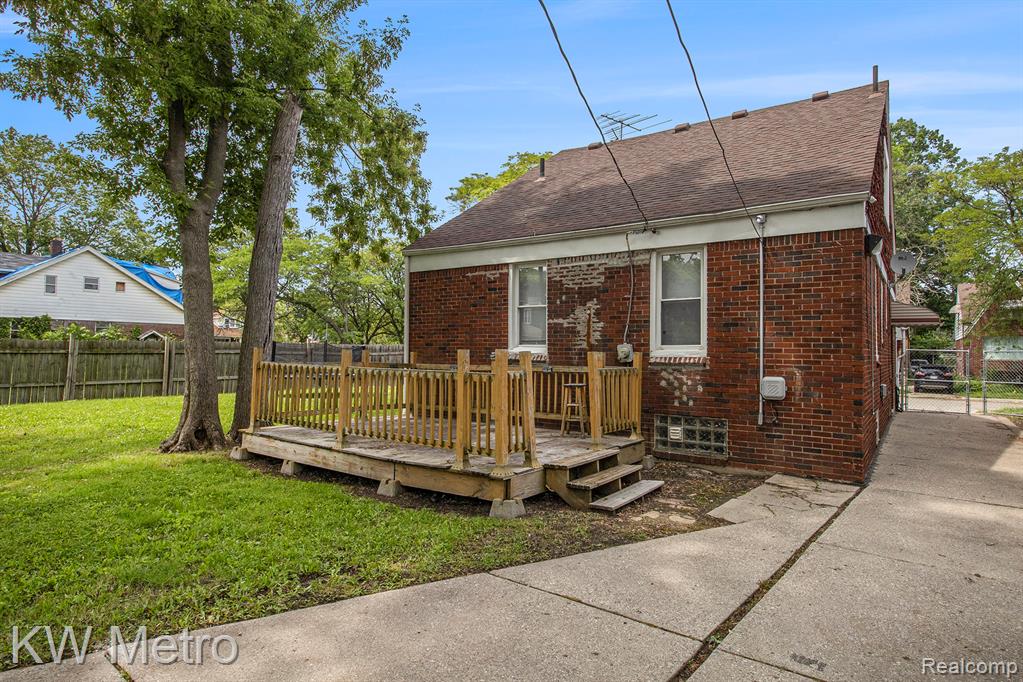 9211 Devonshire Road, Detroit, MI 48224 — Photo 21